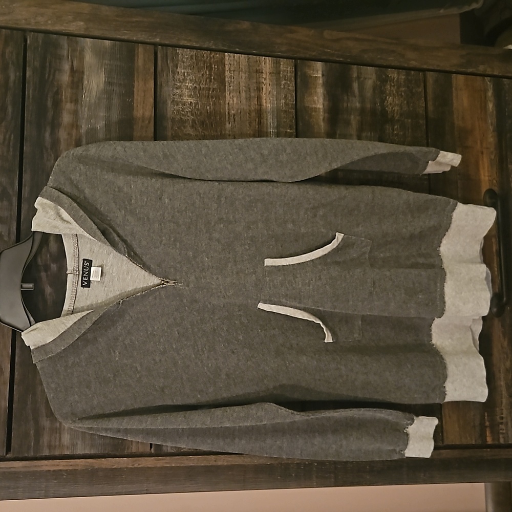 Venus L/S Hoodie Size Medium
